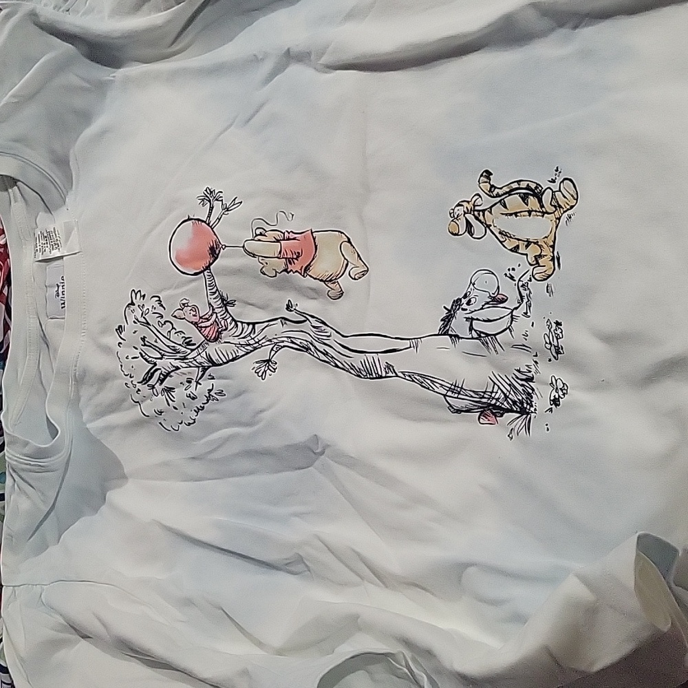 CROPPED WINNIE THE POOH TOP